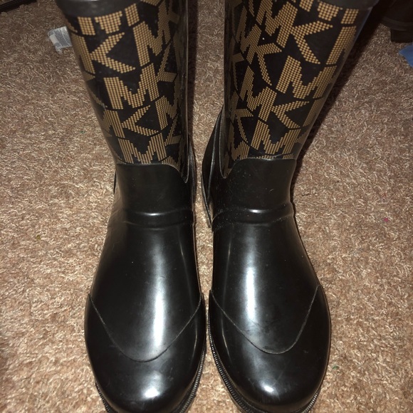 Michael Kors Rain boots - Picture 2 of 3